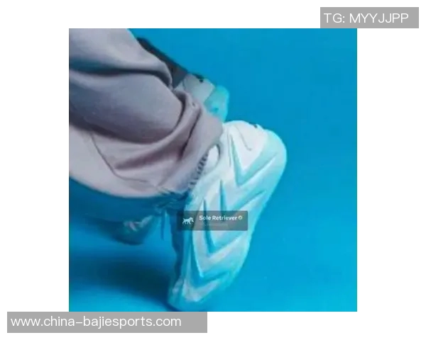 爱德华兹第三代签名鞋AE3即将发布夏季热潮再掀新风尚