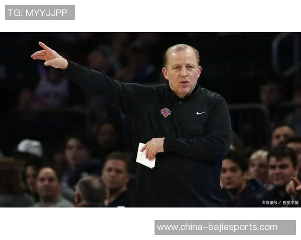 格莱姆斯回应后卫线拥挤问题强调加速比赛节奏提升球队表现